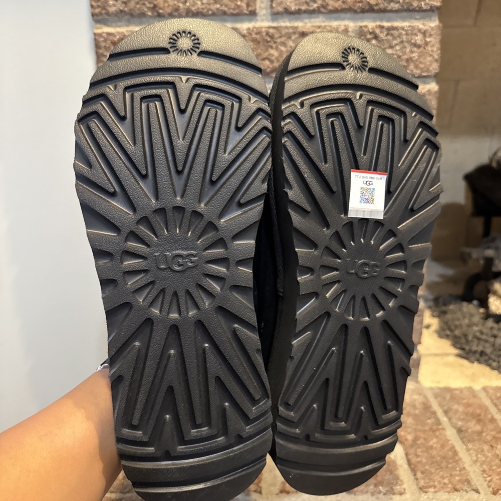 UGG Goldencoast Clog Men's Size 11 Sandal Black Suede M/1142172 #648 - Picture 3 of 16